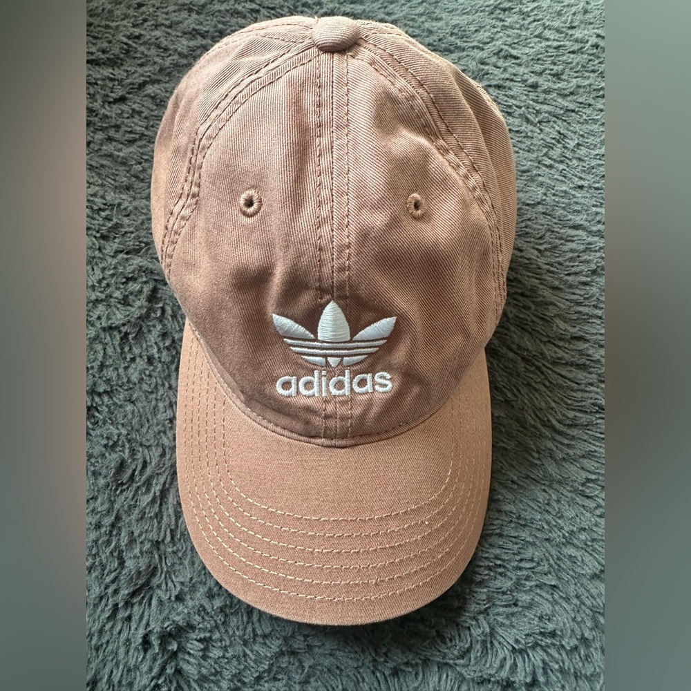 Adidas adjustable mauve hat